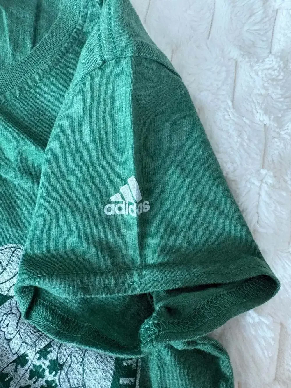 Adidas Boston Celtics Basketball Since 1946 Graphic T-Shirt Green Medium